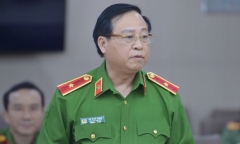 Cục phó Cục Cảnh sát hình sự khuyến cáo gì sau ồn ào từ thiện của Phạm Thoại, mẹ Bắp?
