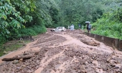 Lai Châu bị sạt lở do mưa lớn, 3 người tử vong thương tâm