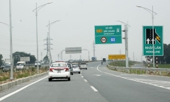 Ra vào đường cao tốc sao cho đúng luật, không bị phạt?