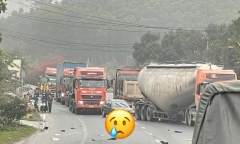 Tin tức tai nạn giao thông mới nhất ngày 13/3: Đi bộ qua đường, người đàn ông bị 2 xe máy tông trúng