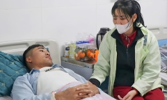 Vụ chìm tàu, 4 người mất tích trên biển: 30 giờ trôi dạt, một ngư dân ăn cá chết để duy trì sự sống