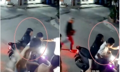 Clip: Camera ghi lại cảnh đôi nam nữ lao xe máy, đâm vào nam thanh niên nằm bất động