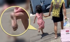 Người mẹ phạt con gái đi chân trần trên đường nhựa bỏng rát chỉ vì điều này