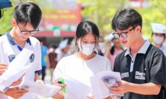 Tuyển sinh 2025: Trường đại học “quay xe”, bỏ các tổ hợp lạ xét tuyển ngành Sư phạm và Y khoa