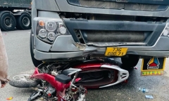 Tin tức tai nạn giao thông mới nhất ngày 26/4: Va chạm với xe đầu kéo, nữ giáo viên tử vong