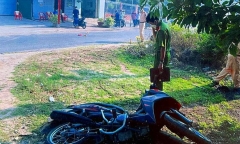Tin tức tai nạn giao thông mới ngày 18/4: Băng qua đường, cụ bà 85 tuổi bị xe máy tông tử vong