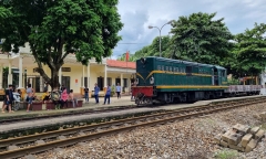 Đường sắt hỗ trợ vận chuyển hàng hoá cho người dân vùng lũ Yên Bái