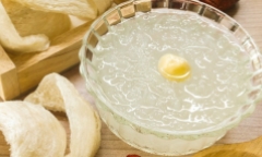 Những người nào không nên ăn yến sào