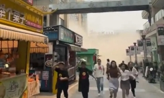 Clip: Rung lắc mạnh do ảnh hưởng bởi động đất kéo dài ít nhất 10 phút ở Vân Nam (Trung Quốc)