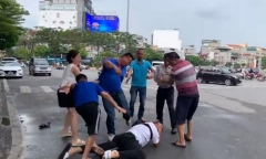 Hà Nội: Xử lý 2 đối tượng hành hung phóng viên khi đang tác nghiệp