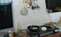 Thông đường ống thoát nước, người đàn ông khiến hàng xóm gặp chuyện hãi hùng