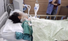 Người phụ nữ hôn mê sâu sau khi uống 2 thìa bột chữa dạ dày