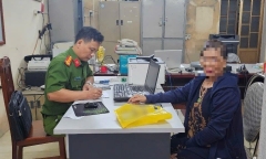 Cụ bà suýt bị lừa 600 triệu đồng sau cuộc gọi từ người tự xưng công an