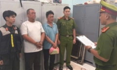 Bắt khẩn cấp 4 đối tượng đánh nhau giữa đường ở khu vực sân bay Tân Sơn Nhất