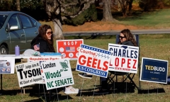 Bầu cử giữa nhiệm kỳ Mỹ 2022: Đảng Dân chủ lật ngược kết quả tại bang Massachusetts 
