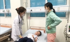 Hàng chục học sinh ở Khánh Hòa nhập viện, nghi ngộ độc
