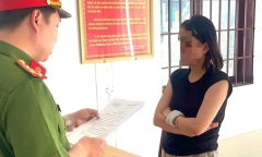 Xúc phạm danh dự người khác trên Facebook và TikTok, một phụ nữ bị khởi tố