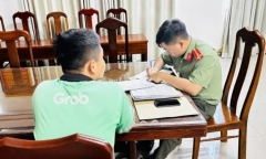 Bất ngờ nhận được 1,77 tỷ đồng vào tài khoản, tài xế công nghệ tìm người chuyển nhầm