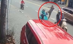 Vụ người đàn ông đi ô tô “tung cước” khiến nữ tài xế xe ôm ngã nhào: Công an vào cuộc