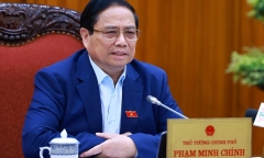 Thủ tướng Phạm Minh Chính yêu cầu tránh tăng giá điện và giá xăng dầu cùng lúc