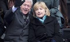 Tổng thống Pháp chính thức cưới nhân tình vào sinh nhật 60?