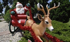 Choáng ngợp với cửa hàng Giáng sinh lớn nhất thế giới