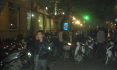 Giới trẻ nô nức sắm thời trang đón tết