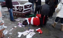 Á hậu quý bà Thu Hương khoe ảnh hạnh phúc bên chồng con