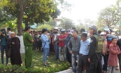 Chùm ảnh: Người dân Đà Nẵng khóc thương ông Nguyễn Bá Thanh