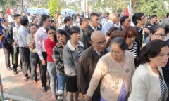 Nghẹn ngào khi nghe ca khúc viết về ông Nguyễn Bá Thanh