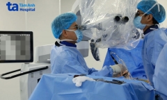 Thang máy bất ngờ rơi tự do, người phụ nữ bên trong nhập viện vì đa chấn thương