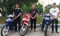 Khởi tố 3 thanh niên đi xe máy bốc đầu rồi livestream lên mạng xã hội