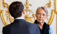 Thủ tướng Pháp Elisabeth Borne từ chức ngay trước thềm cải tổ nội các