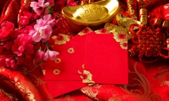 Vì sao màu đỏ lại trở thành biểu tượng của may mắn vào dịp Tết của người Việt?