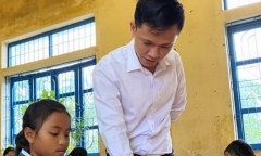 Quảng Trị hỗ trợ tiền xăng xe cho giáo viên làm việc liên trường