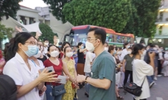 1500 thầy trò trường CĐ Y tế Bạch Mai cấp tốc lên đường trong đêm chi viện cho TP.HCM