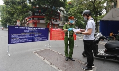 Hà Nội giao công an nghiên cứu quy định mới về giấy đi đường
