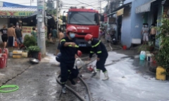 Căn nhà 2 tầng tại TP.HCM bốc cháy dữ dội, 3 cha con thương vong: Người cha bị bệnh tâm thần