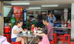 Đà Nẵng dự kiến mở lại hàng quán phục vụ tại chỗ từ 16/10: Điều kiện là gì?