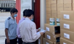 Thông tin mới nhất về lô hàng hơn 22.000 lon sữa viện trợ từ Úc