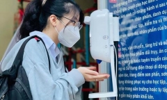 Học sinh khối 7, 8 ở quận 4, TP.HCM chưa tới trường, lý do là gì?