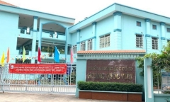 Cô giáo uống thuốc tự tử trước mặt hiệu trưởng bị buộc thôi việc: Người trong cuộc nói gì?