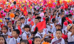 Hà Nội tạm thời chưa thu học phí năm học mới