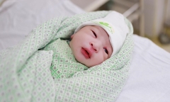 Ngắm khoảnh khắc những công dân nhí chào đời đúng 0h ngày 1/1/2023
