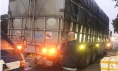 Vụ 2 bé trai tử vong do bánh xe tải rơi trúng: Tài xế đến công an trình diện