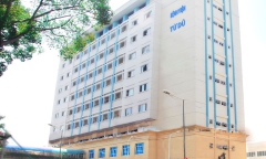 Trưởng phòng tại Bệnh viện Từ Dũ tử vong, công an giăng dây phong tỏa hiện trường