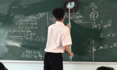 Đến phiên trực nhật, nam sinh nảy ra