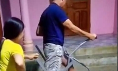 Con trai kỹ sư tự tay làm máy tập thể dục tặng bố và cái kết