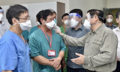 Thủ tướng Chính phủ Phạm Minh Chính kiểm tra công tác chống dịch COVID-19 ở Bình Dương