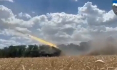 Video: Quân đội Ukraine khai hỏa pháo phản lực đa nòng RM-70 Vampire